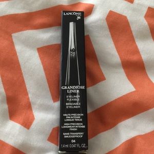 Lancôme Grandiose Liquid Eyeliner - Fuschia!
